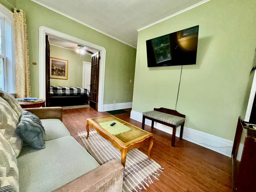 1464 Minnehaha Avenue W Saint Paul, MN 55104