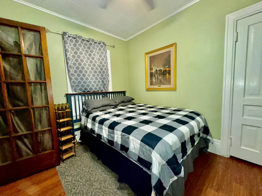 1464 Minnehaha Avenue W Saint Paul, MN 55104