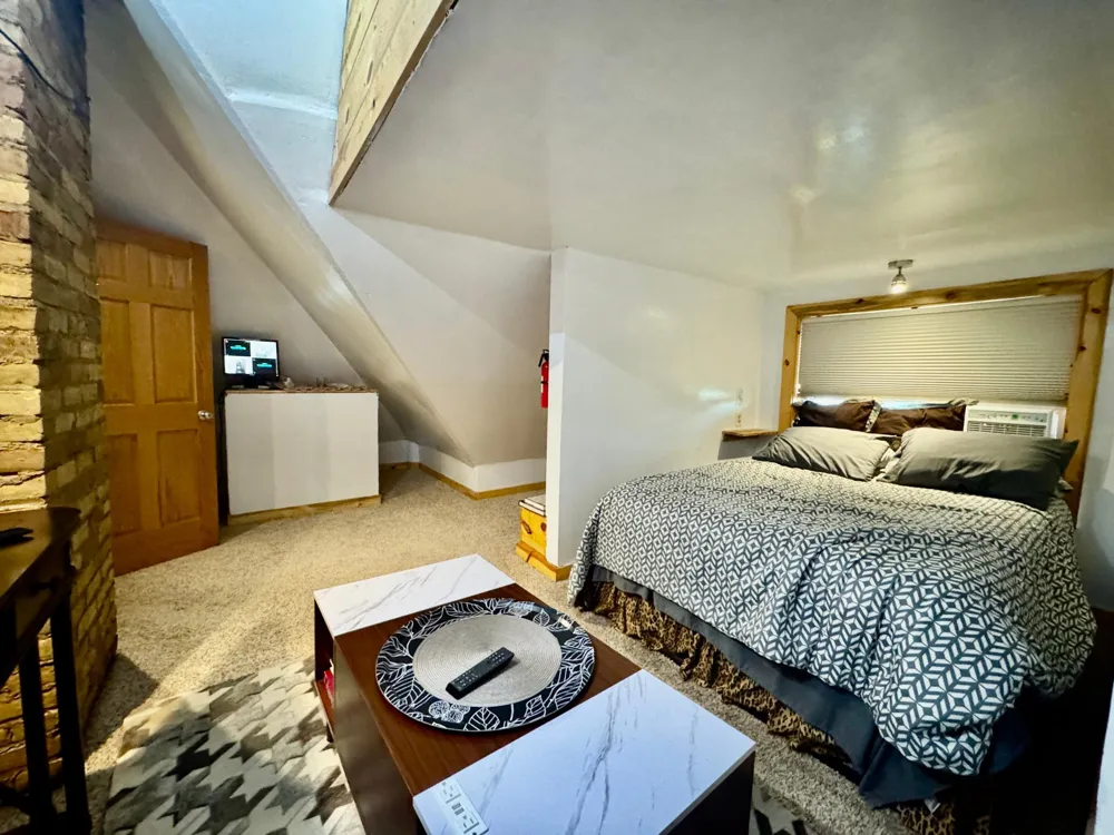 1464 Minnehaha Avenue W Saint Paul, MN 55104