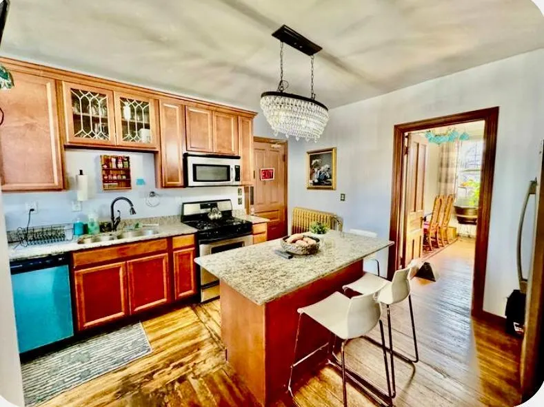 1464 Minnehaha Avenue W Saint Paul, MN 55104