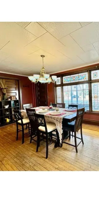 1464 Minnehaha Avenue W Saint Paul, MN 55104