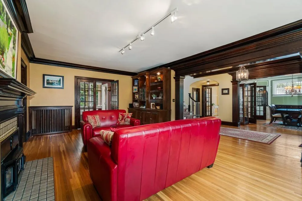 707 W Columbia Street Chippewa Falls, WI 54729