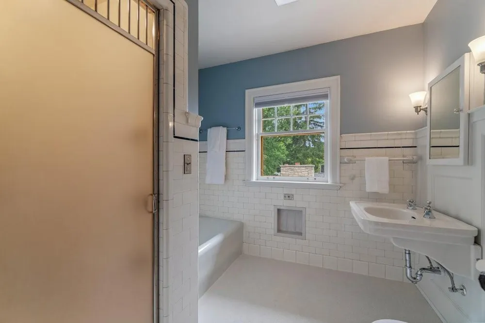 707 W Columbia Street Chippewa Falls, WI 54729
