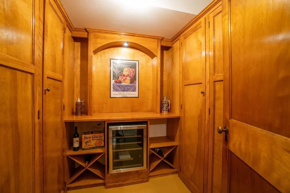 707 W Columbia Street Chippewa Falls, WI 54729