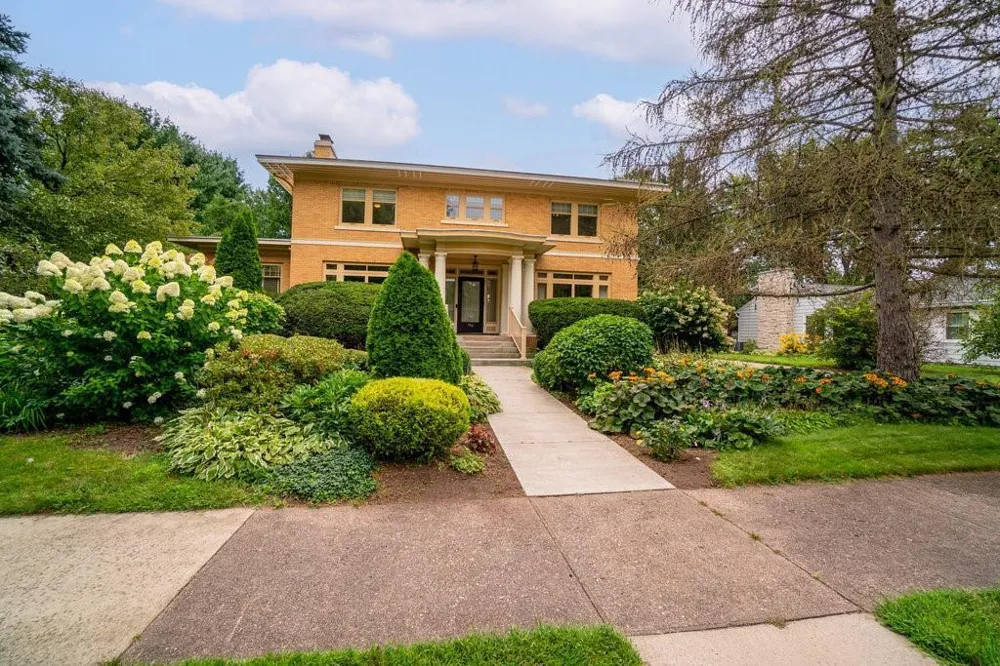 707 W Columbia Street Chippewa Falls, WI 54729
