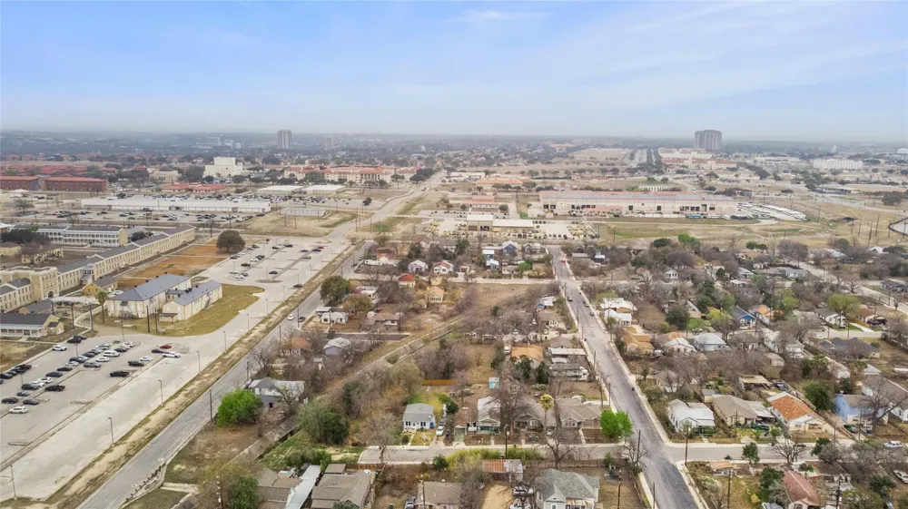 123 Gray Street San Antonio, TX 78208