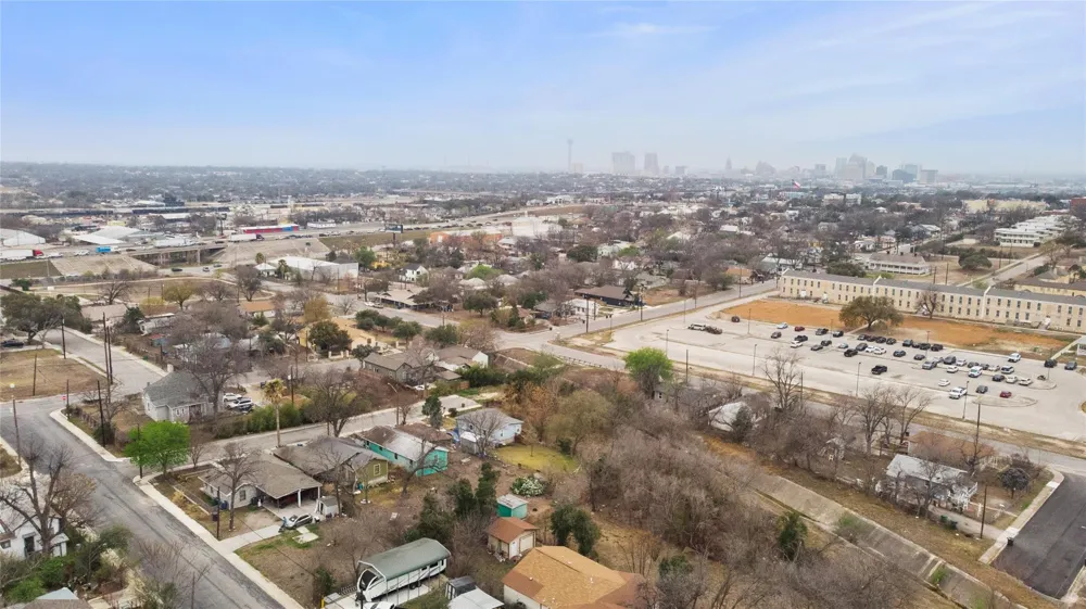 123 Gray Street San Antonio, TX 78208