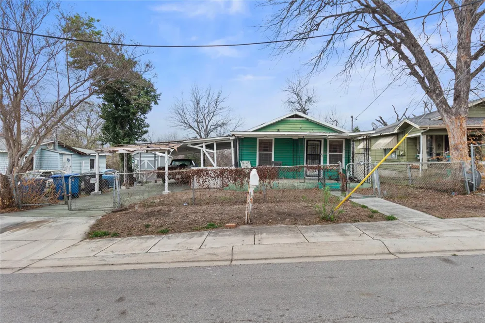 123 Gray Street San Antonio, TX 78208