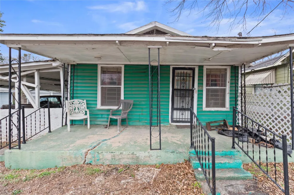 123 Gray Street San Antonio, TX 78208