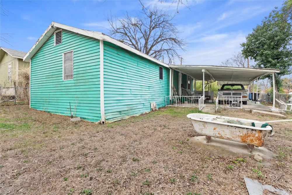 123 Gray Street San Antonio, TX 78208