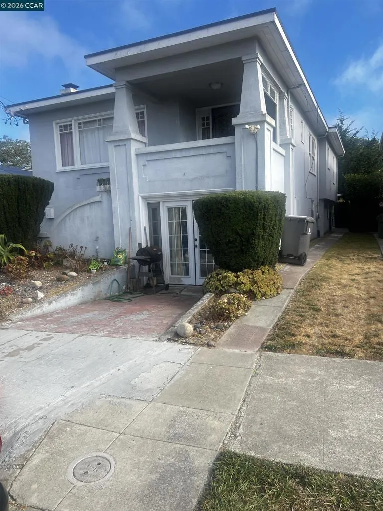 1161 64Th St Oakland, CA 94608