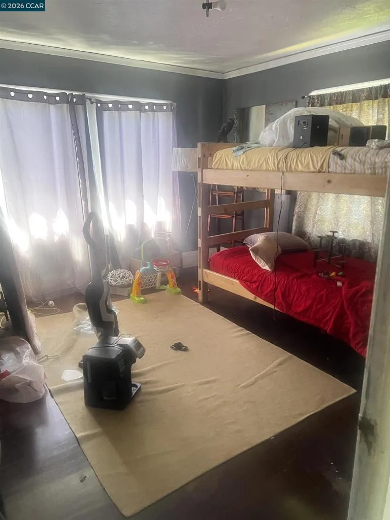 1161 64Th St Oakland, CA 94608
