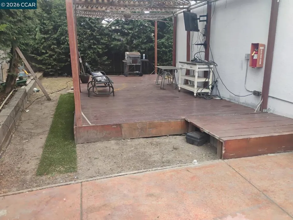 1161 64Th St Oakland, CA 94608