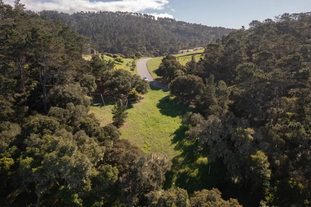 7570 Paseo Vista Monterey, CA 93940
