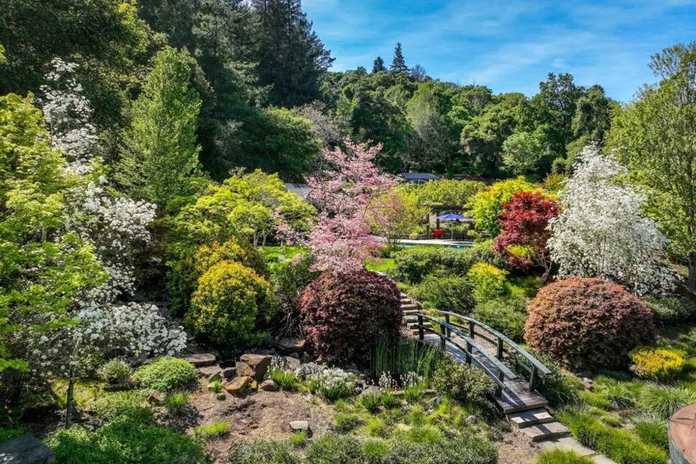 160 Phillip Road Woodside, CA 94062