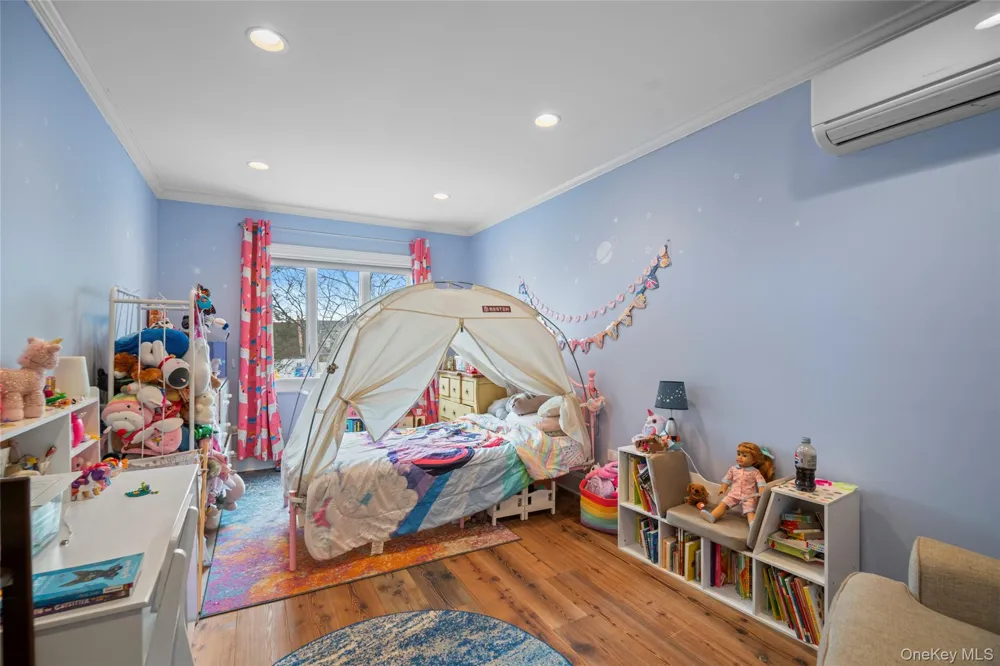 58-12 77th Place Middle Village, NY 11379