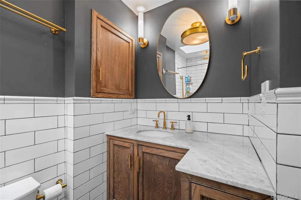 58-12 77th Place Middle Village, NY 11379