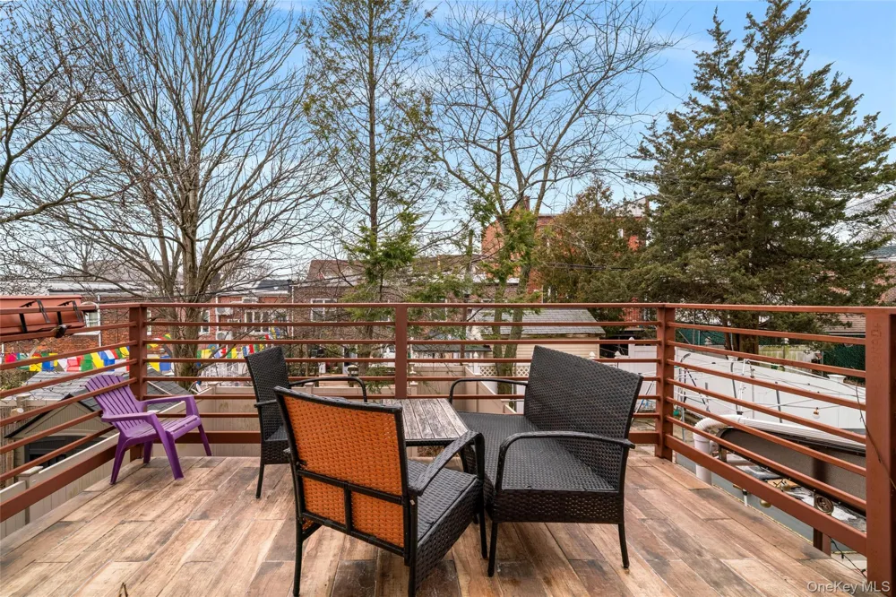 58-12 77th Place Middle Village, NY 11379