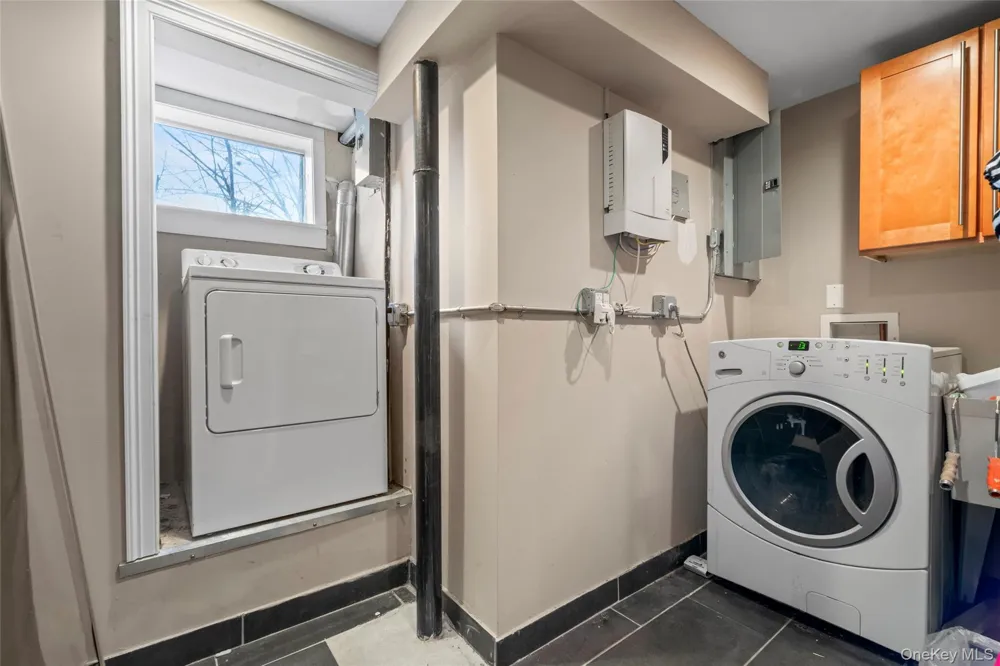 58-12 77th Place Middle Village, NY 11379