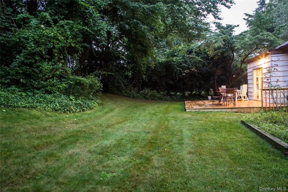 200 Melbourne Road Great Neck, NY 11021