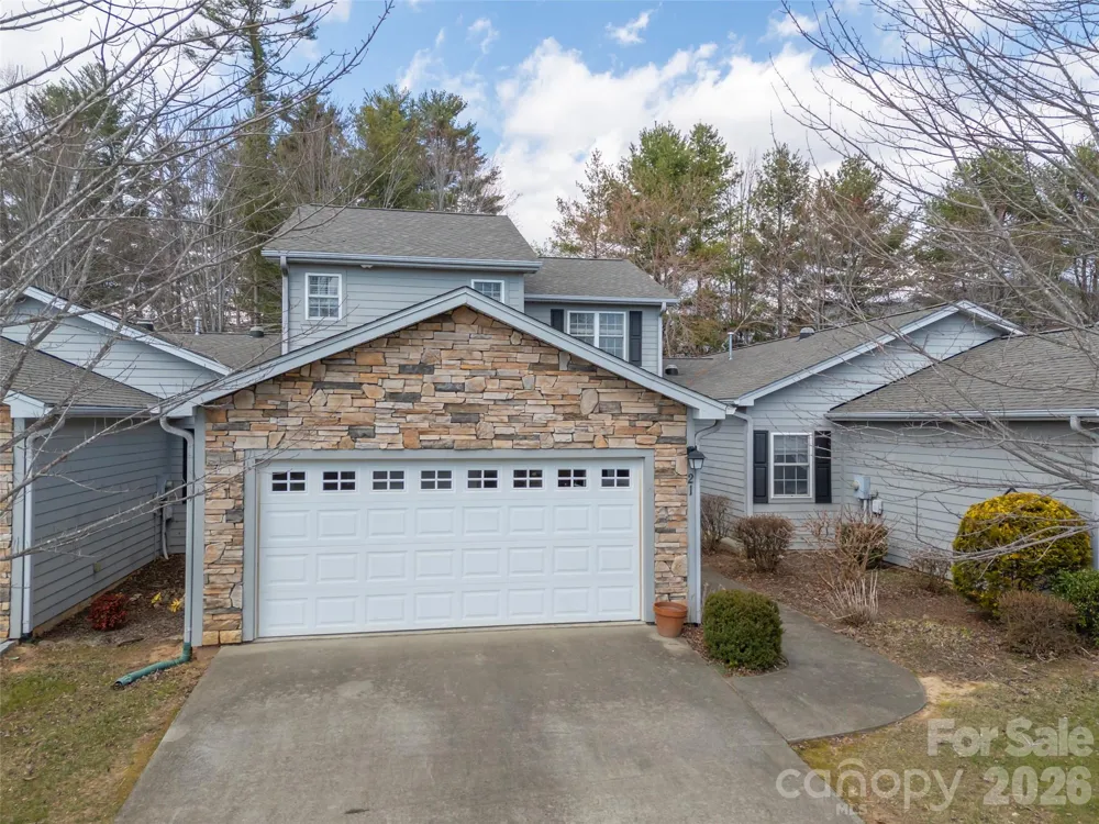 21 Holiday Drive Arden, NC 28704