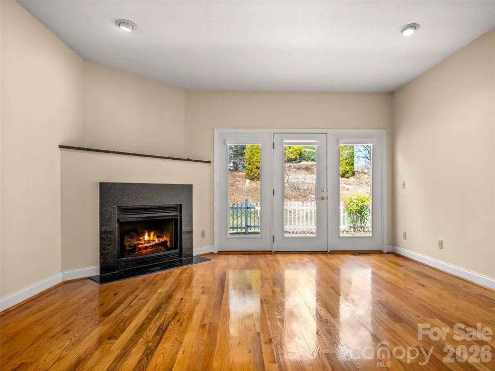 21 Holiday Drive Arden, NC 28704