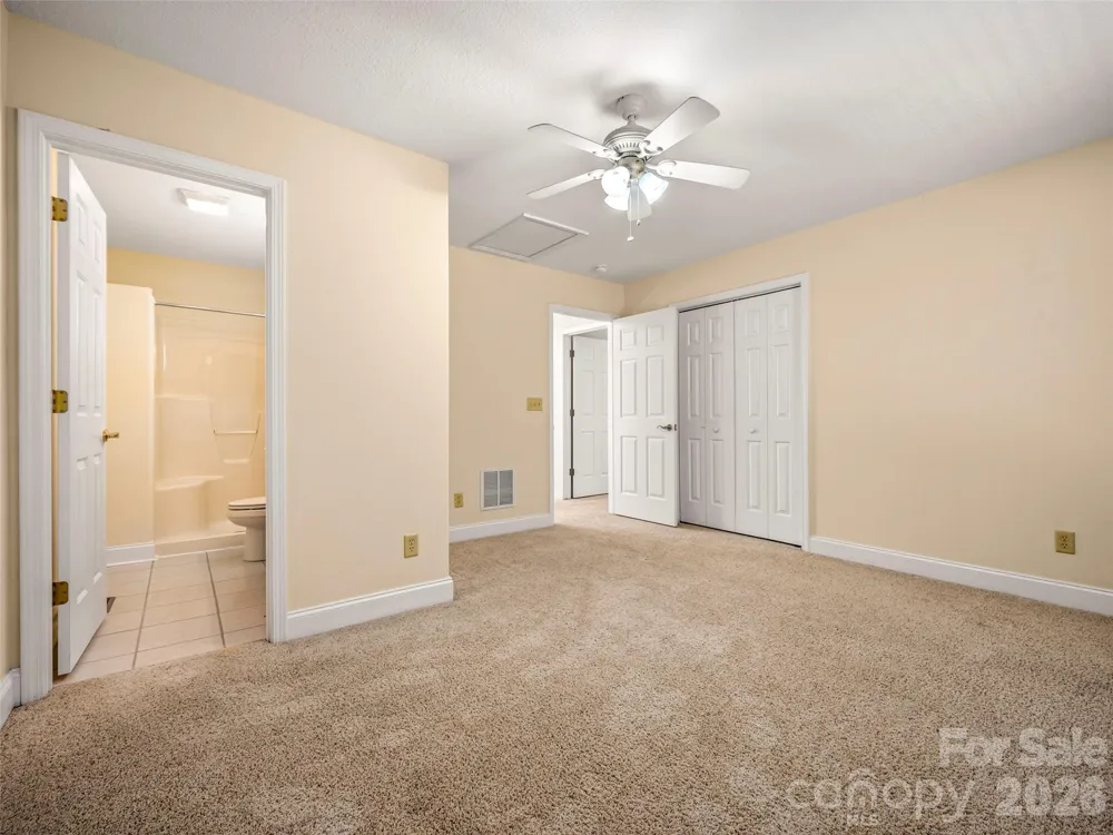 21 Holiday Drive Arden, NC 28704