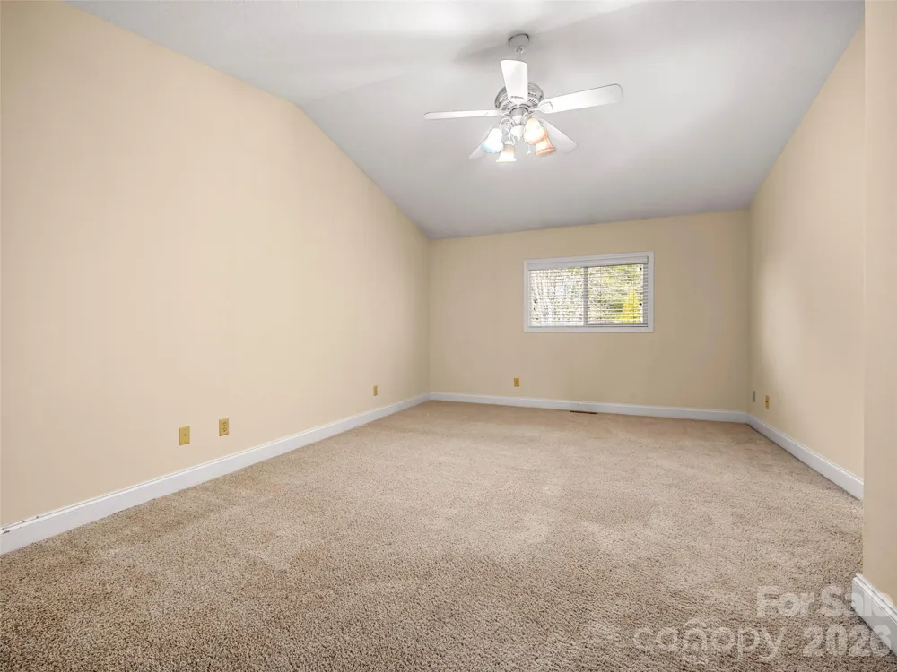 21 Holiday Drive Arden, NC 28704