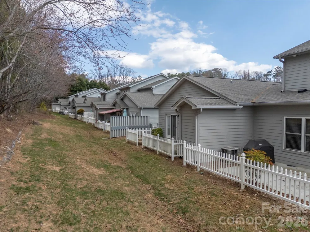 21 Holiday Drive Arden, NC 28704