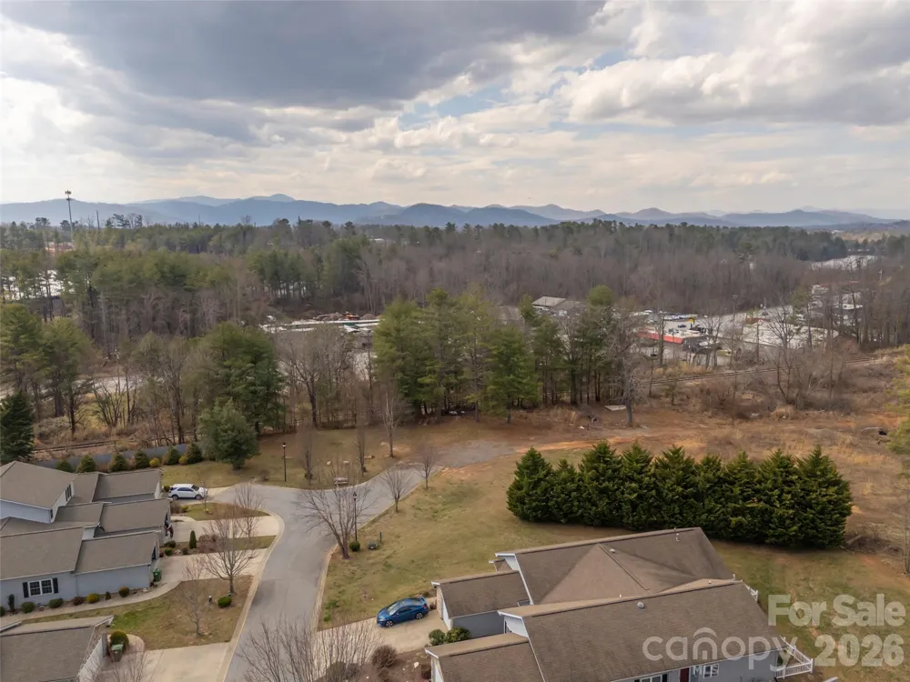 21 Holiday Drive Arden, NC 28704