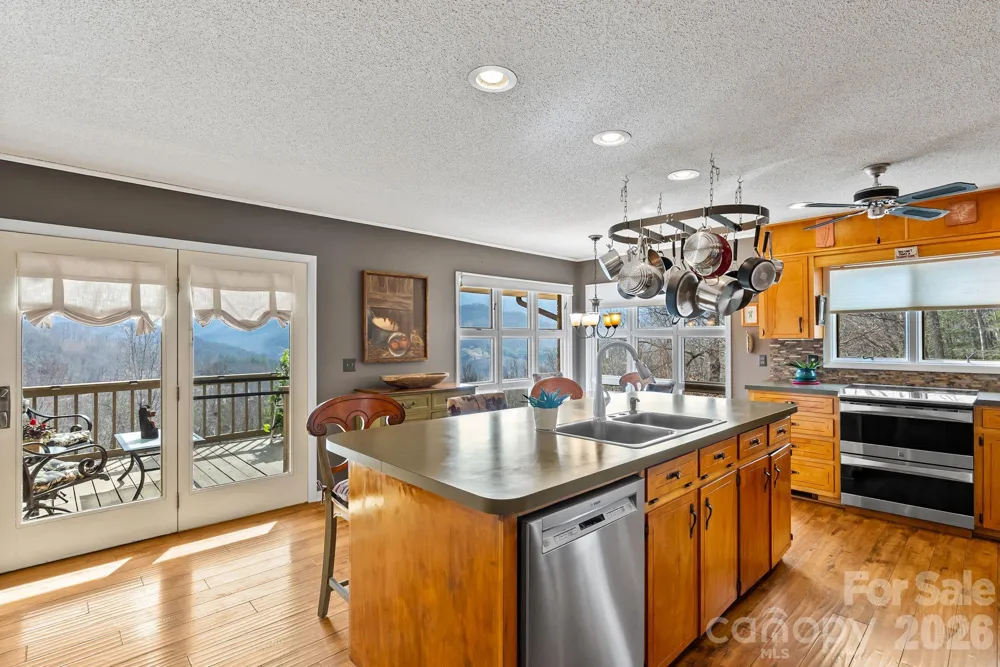 60 Little Creek Drive Canton, NC 28716