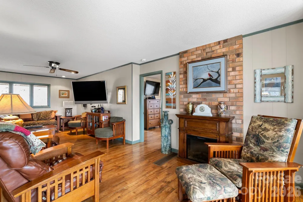 60 Little Creek Drive Canton, NC 28716