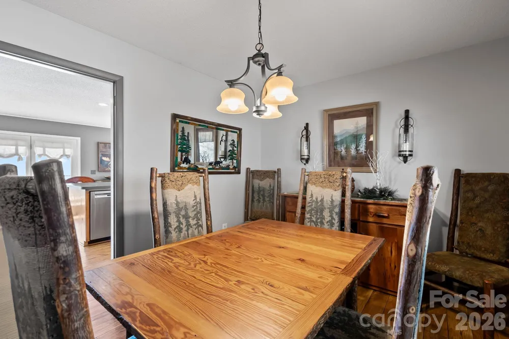 60 Little Creek Drive Canton, NC 28716