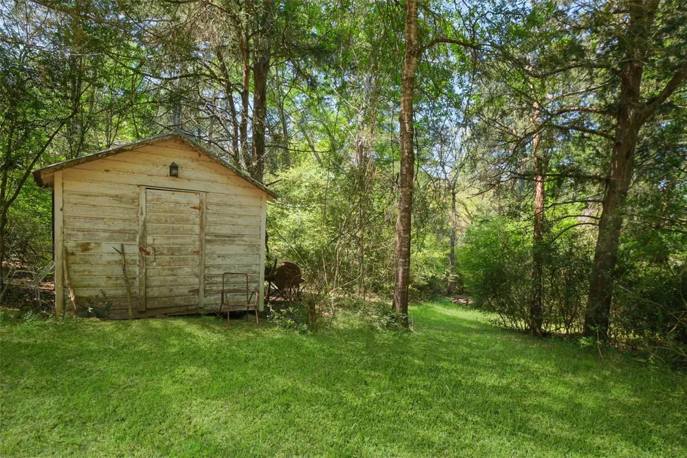 24718 Squirrel Road New Ulm, TX 78950