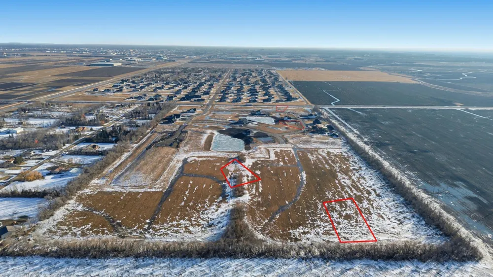 4403 50 STREET Fargo, ND 58102