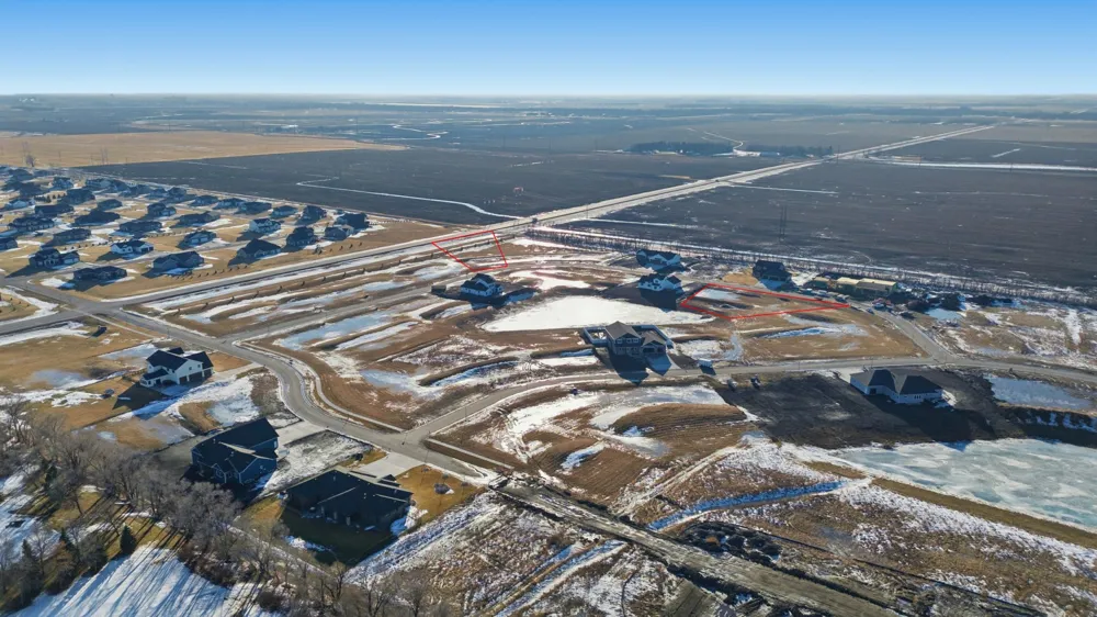 4403 50 STREET Fargo, ND 58102