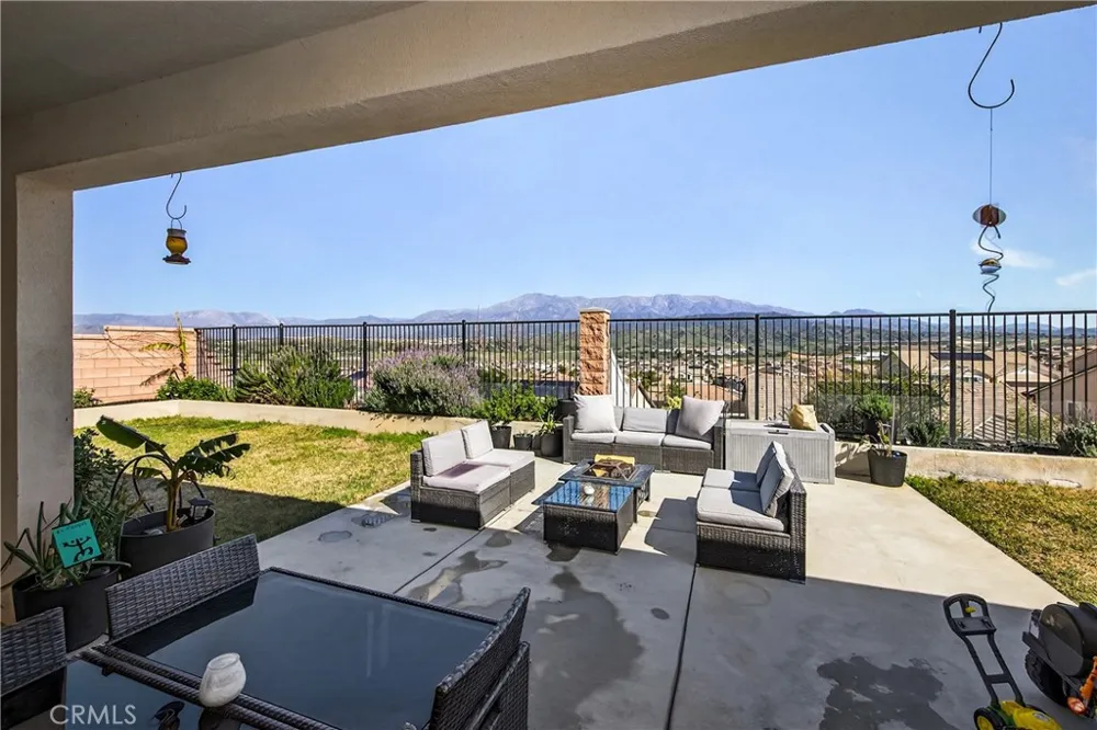 1512 Yucca Court Calimesa, CA 92320