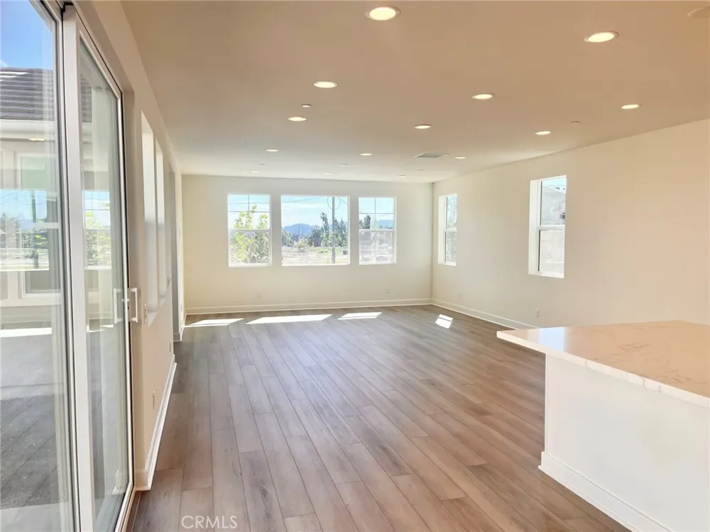 10757 Citrus Drive Ventura, CA 93004