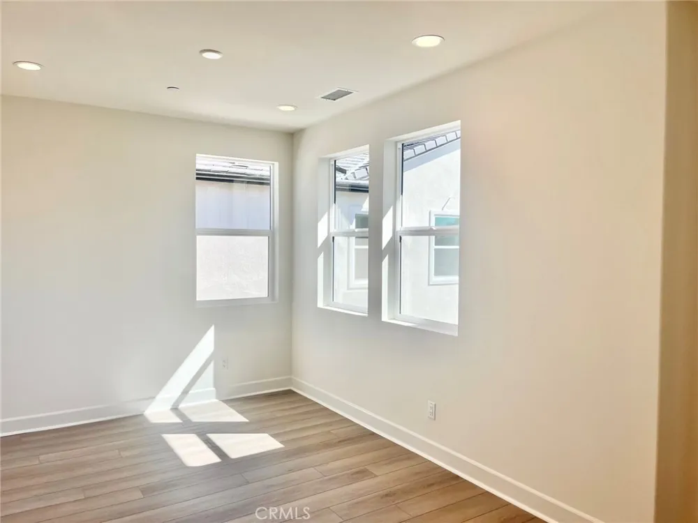 10757 Citrus Drive Ventura, CA 93004