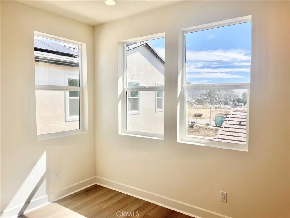 10757 Citrus Drive Ventura, CA 93004