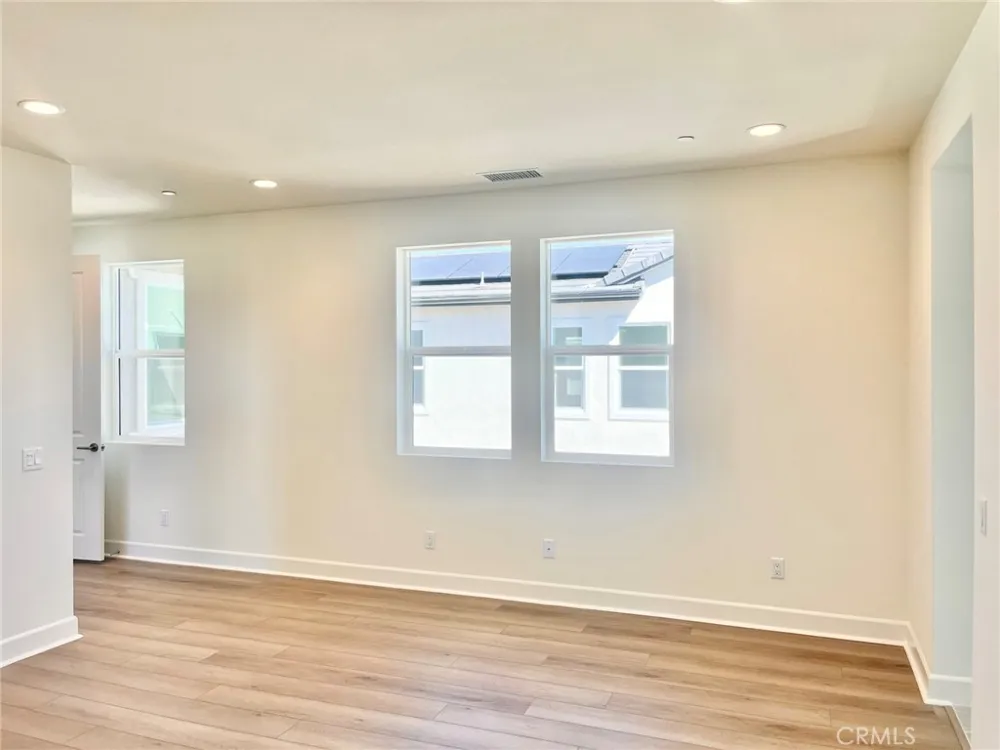 10757 Citrus Drive Ventura, CA 93004