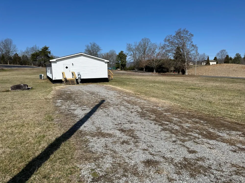 165 Tower Road Grandview, TN 37337
