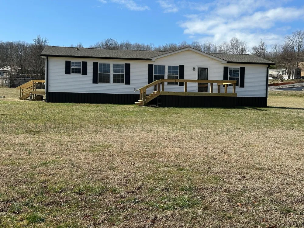 165 Tower Road Grandview, TN 37337