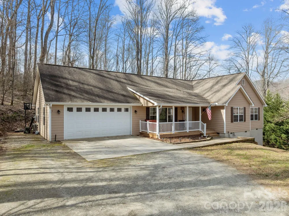 400 Honey Locust Trail Whittier, NC 28789