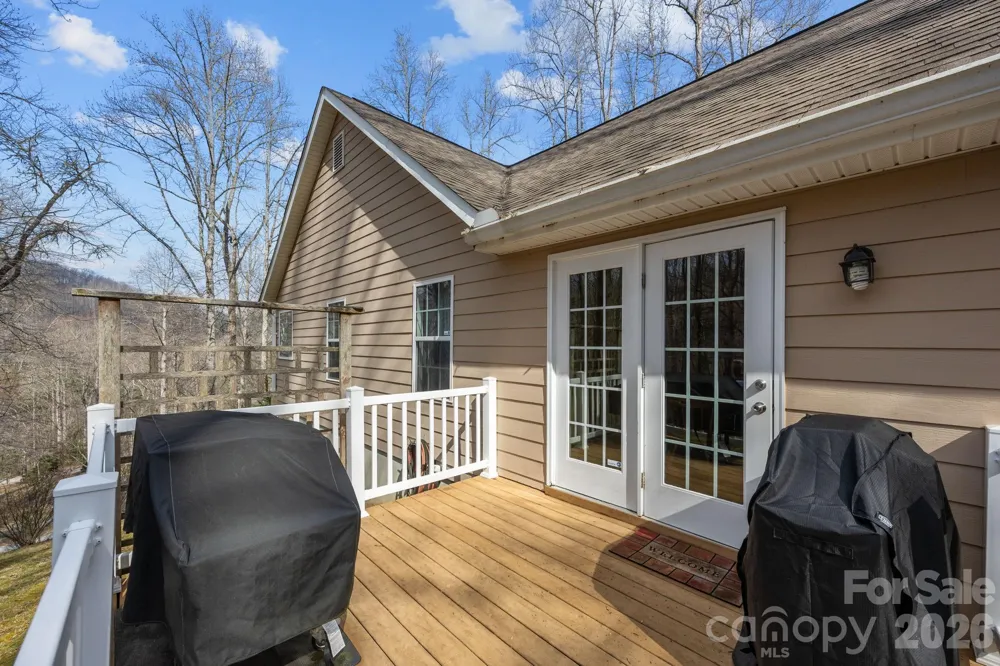 400 Honey Locust Trail Whittier, NC 28789