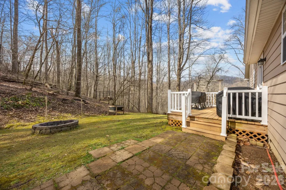 400 Honey Locust Trail Whittier, NC 28789