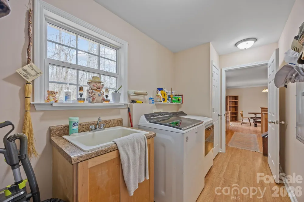 400 Honey Locust Trail Whittier, NC 28789