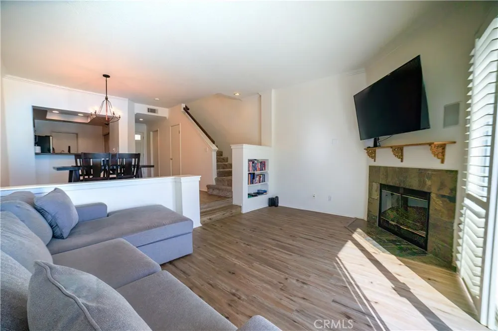 24514 Mcbean Parkway #52 Valencia, CA 91355