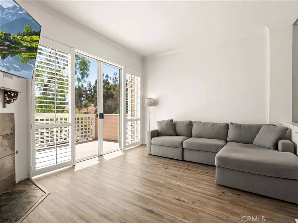 24514 Mcbean Parkway #52 Valencia, CA 91355