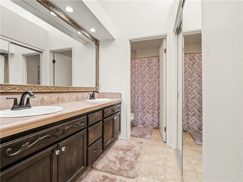 24514 Mcbean Parkway #52 Valencia, CA 91355